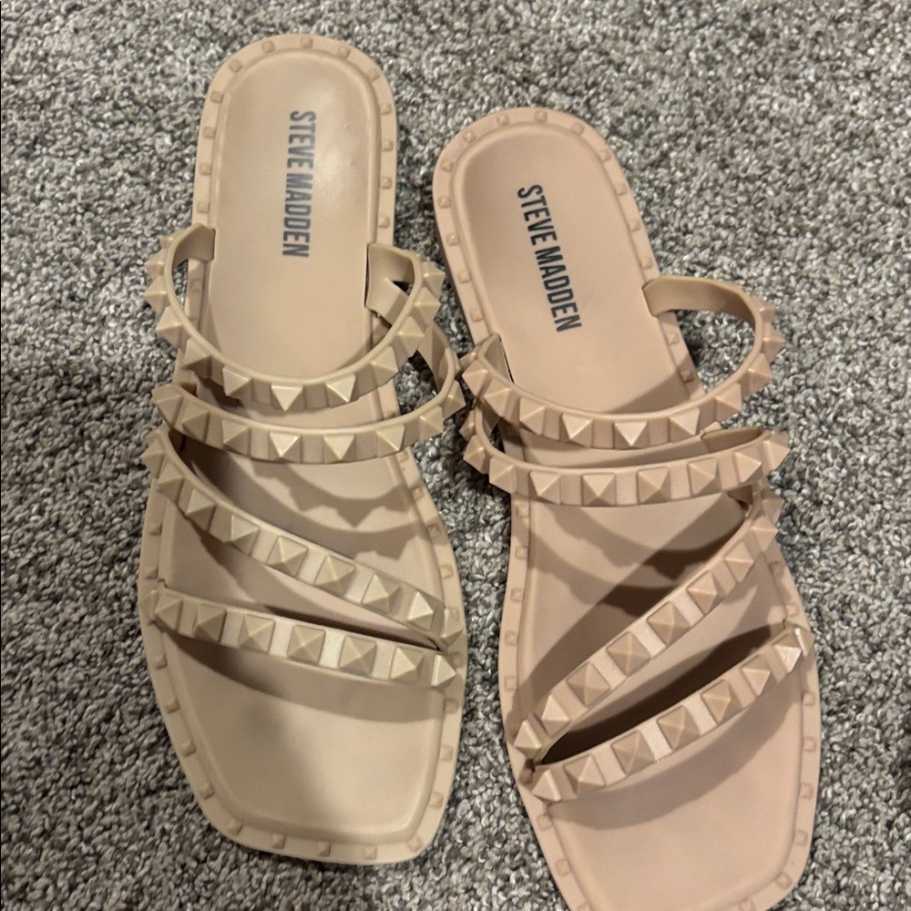 Madden Girl Two-Tone Ballet Flats in Beige and Black - Picture 6 of 6
